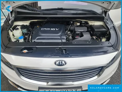 KIA CARNIVAL 9-SEATER NOBLESSE
