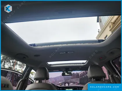 KIA CARNIVAL 9-SEATER NOBLESSE