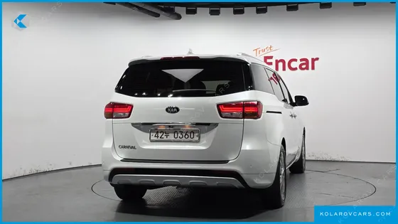 KIA CARNIVAL GASOLINE 9-SEATER NOBLESSE