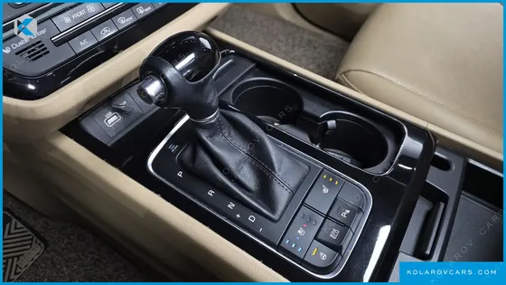 KIA CARNIVAL 9-SEATER PRESTIGE