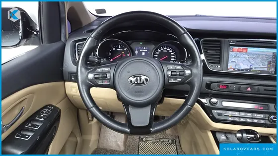 KIA CARNIVAL 9-SEATER PRESTIGE