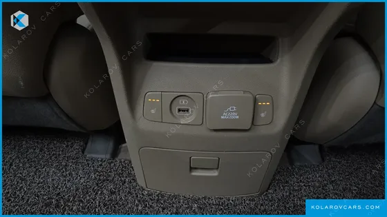 KIA CARNIVAL 9-SEATER PRESTIGE