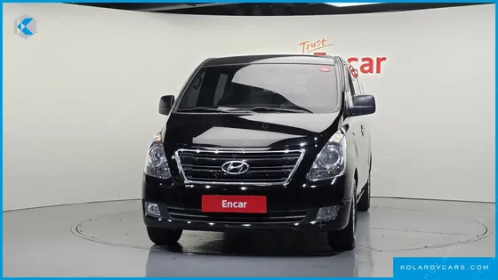 HYUNDAI STAREX 5-SEATER VAN