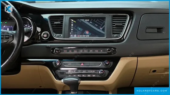 KIA CARNIVAL 9-SEATER PRESTIGE