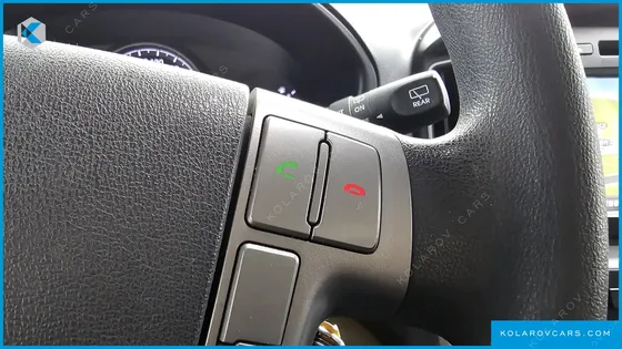 HYUNDAI STAREX 5-SEATER VAN