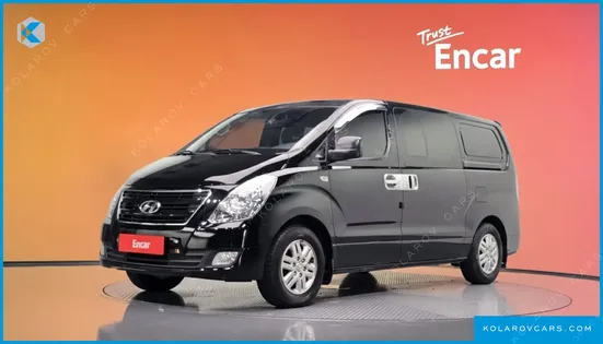 HYUNDAI STAREX 5-SEATER VAN
