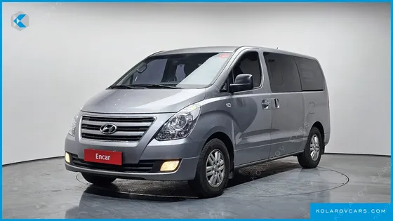 HYUNDAI STAREX 5-SEATER VAN