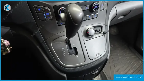 HYUNDAI STAREX 4WD GUARD CAR OF CHIDREN