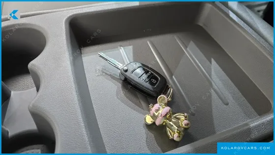 HYUNDAI STAREX 4WD GUARD CAR OF CHIDREN