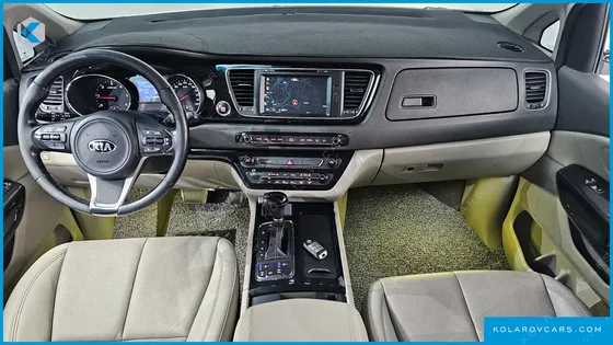 KIA CARNIVAL 9-SEATER NOBLESSE