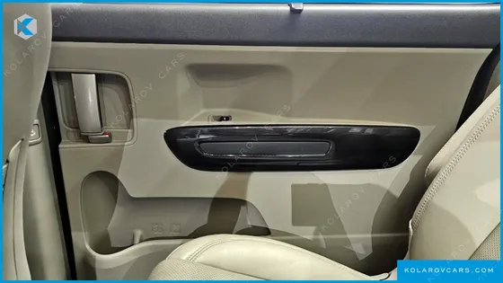 KIA CARNIVAL 9-SEATER NOBLESSE