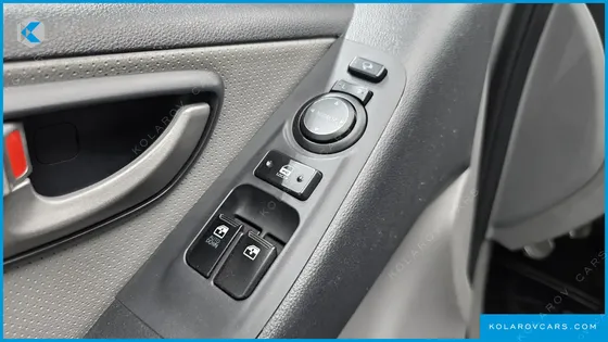 HYUNDAI STAREX 3-SEATER VAN