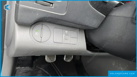 HYUNDAI STAREX 3-SEATER VAN