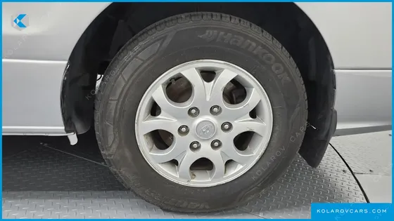 HYUNDAI STAREX 3-SEATER VAN
