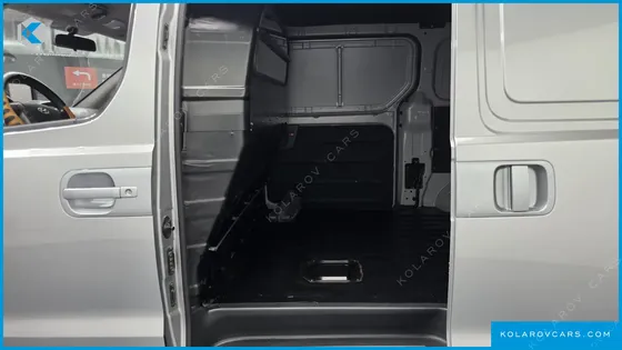 HYUNDAI STAREX 3-SEATER VAN