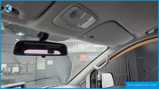 HYUNDAI STAREX 3-SEATER VAN