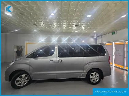 HYUNDAI STAREX 4WD 12-SEATER WAGON