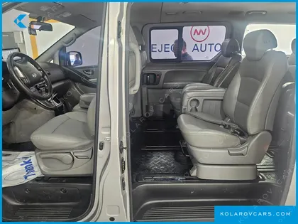 HYUNDAI STAREX 4WD 12-SEATER WAGON