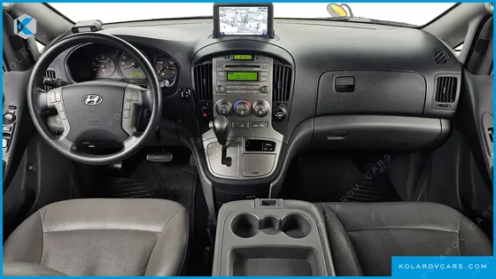 HYUNDAI STAREX GUARD CAR OF CHILDREN