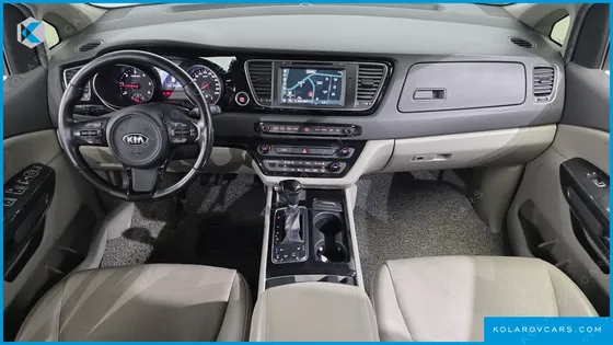 KIA CARNIVAL 9-SEATER PRESTIGE