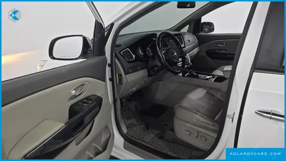 KIA CARNIVAL 9-SEATER PRESTIGE