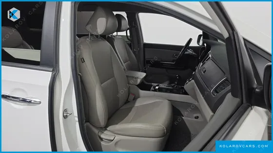 KIA CARNIVAL 9-SEATER PRESTIGE