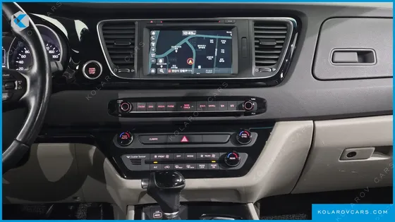 KIA CARNIVAL 9-SEATER PRESTIGE