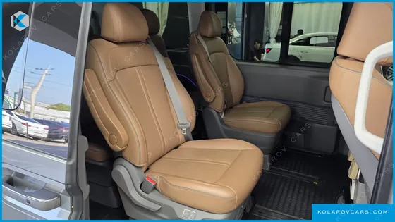 HYUNDAI STARIA L3.5 LOUNGE 9-SEATER