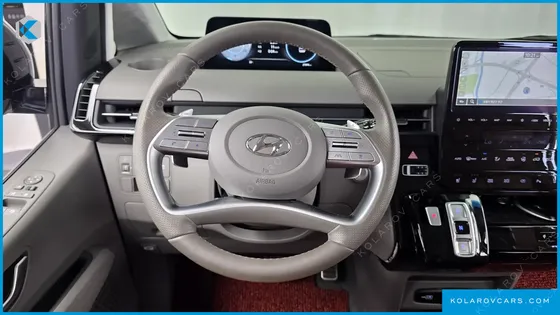 HYUNDAI STARIA L3.5 LOUNGE 9-SEATER