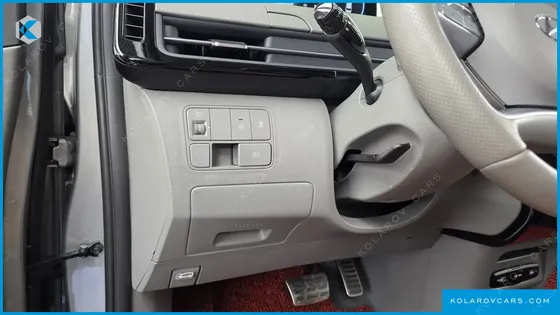 HYUNDAI STARIA L3.5 LOUNGE 9-SEATER