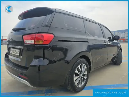 KIA CARNIVAL 9-SEATER LUXURY