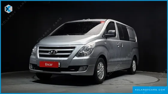 HYUNDAI STAREX 5-SEATER VAN