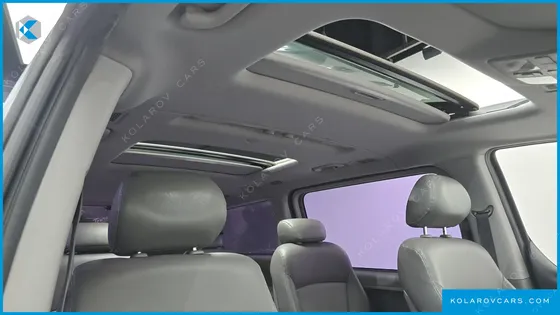 HYUNDAI STAREX 12-SEATER WAGON