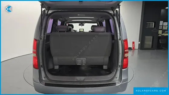 HYUNDAI STAREX 12-SEATER WAGON