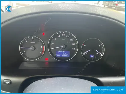 HYUNDAI STAREX GUARD CAR OF CHILDREN