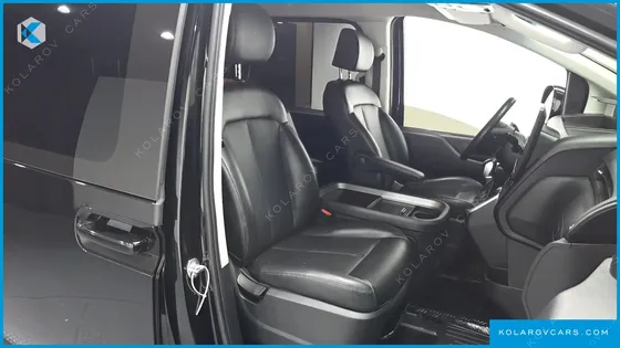 HYUNDAI STARIA L3.5 CARGO 5-SEATER