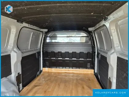 HYUNDAI STAREX 3-SEATER VAN