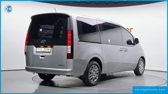 HYUNDAI STARIA CARGO 3-SEATER