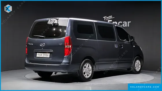 HYUNDAI STAREX 3-SEATER VAN