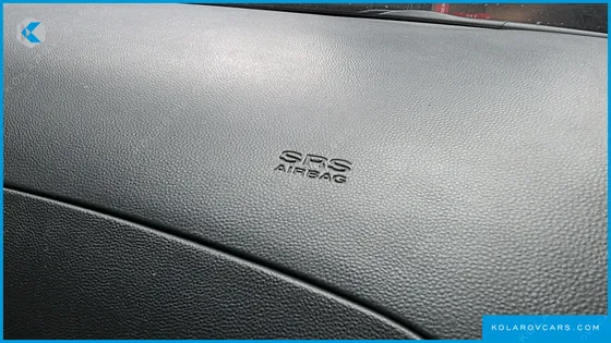 HYUNDAI STAREX 3-SEATER VAN