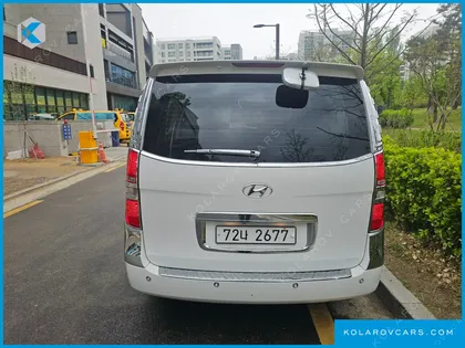 HYUNDAI STAREX 11-SEATER WAGON