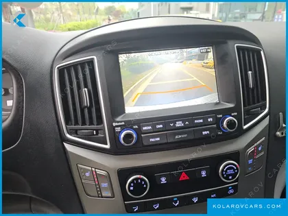 HYUNDAI STAREX 11-SEATER WAGON