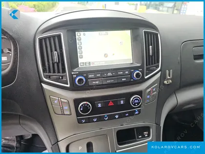HYUNDAI STAREX 11-SEATER WAGON