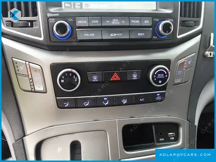 HYUNDAI STAREX 11-SEATER WAGON