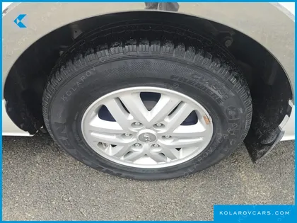 HYUNDAI STAREX 11-SEATER WAGON