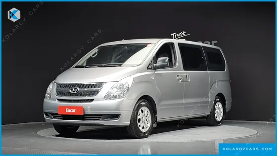 HYUNDAI STAREX 5-SEATER VAN