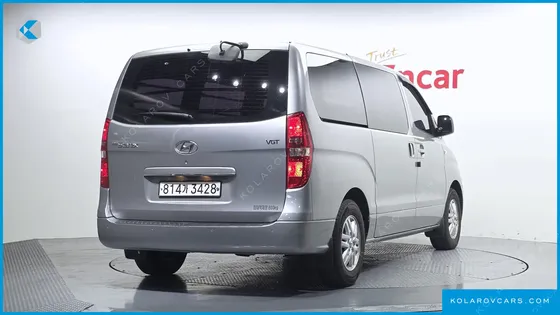 HYUNDAI STAREX 3-SEATER VAN