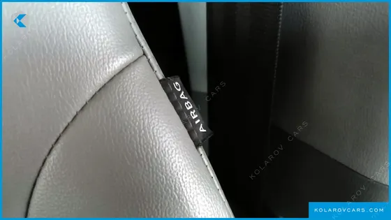 HYUNDAI STAREX 3-SEATER VAN
