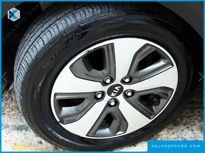 KIA NIRO LUXURY