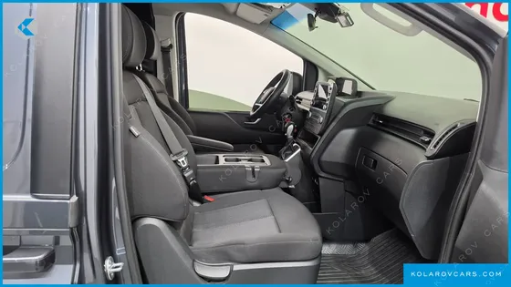 HYUNDAI STARIA CARGO 3-SEATER